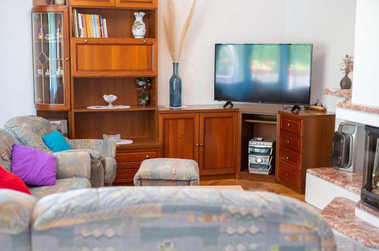 Apartman Mihael Malinska Ngoại thất bức ảnh