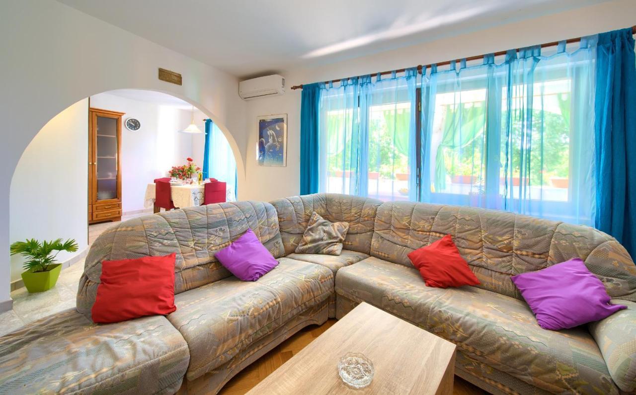 Apartman Mihael Malinska Ngoại thất bức ảnh