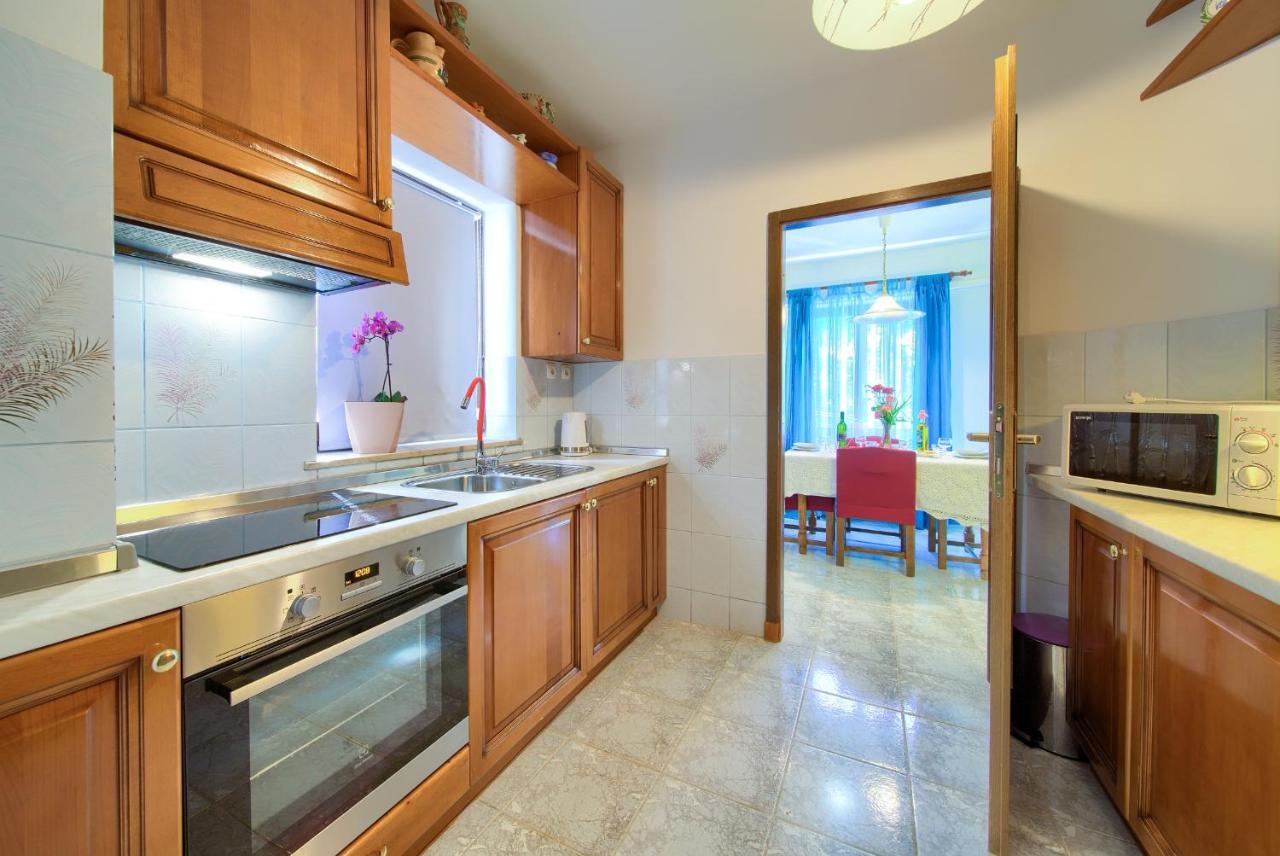 Apartman Mihael Malinska Ngoại thất bức ảnh